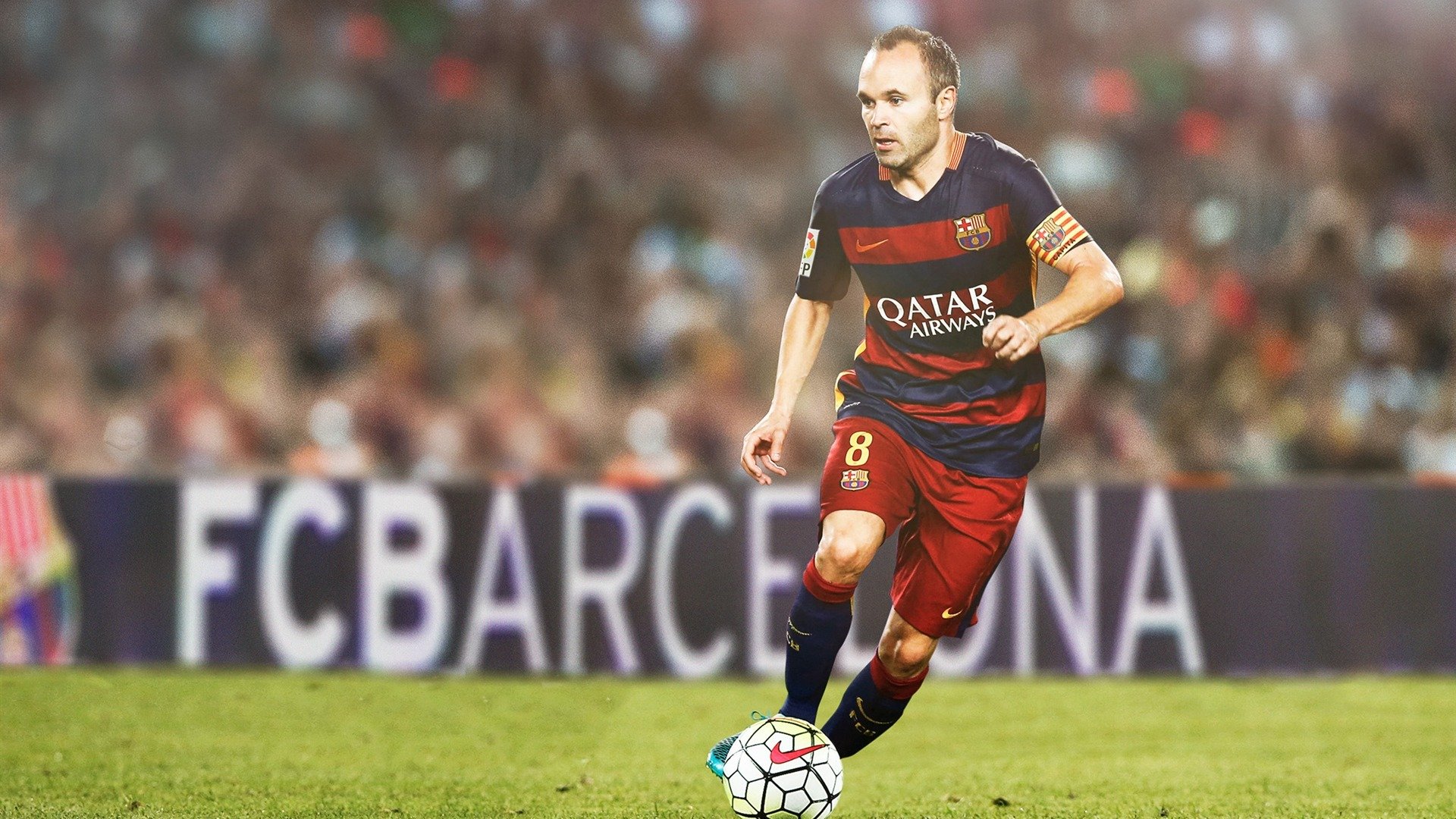 国际帆船赛激战正酣 顶尖选手逐浪争锋